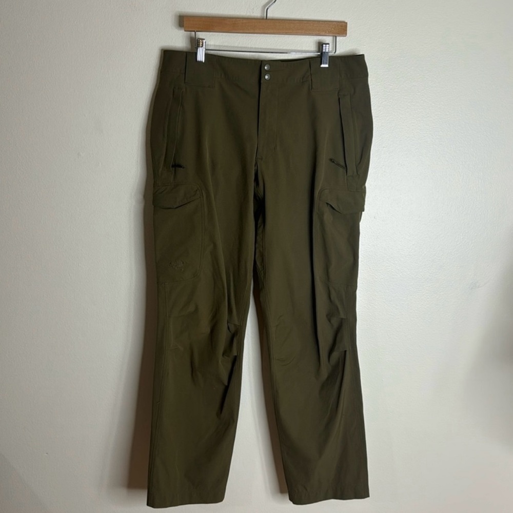 Arc'teryx mens leaf combat pants size large